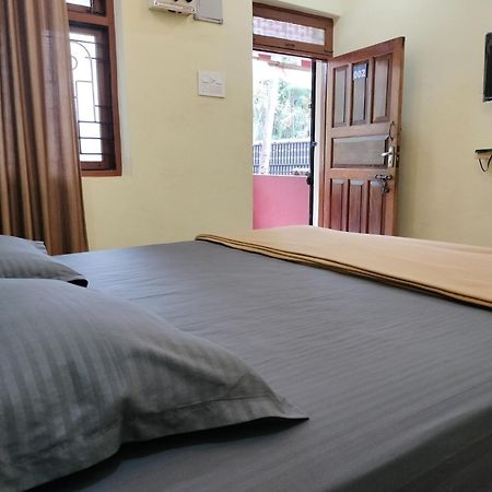 Dhruv Guest House 칼랑굿 외부 사진